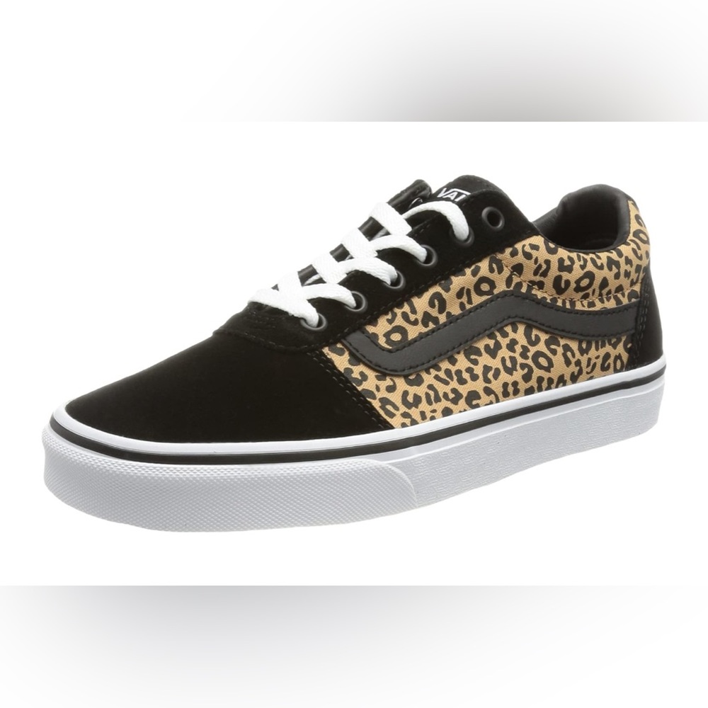 Vans Low Top Women’s Cheetah Sneakers Sz 11